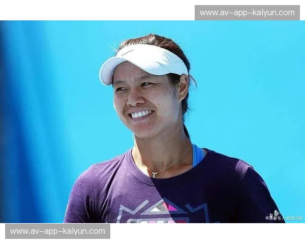 墨尔本的蓝色风暴：当李娜遇见齐布尔科娃，那场改写亚洲网球命脉的巅峰对决